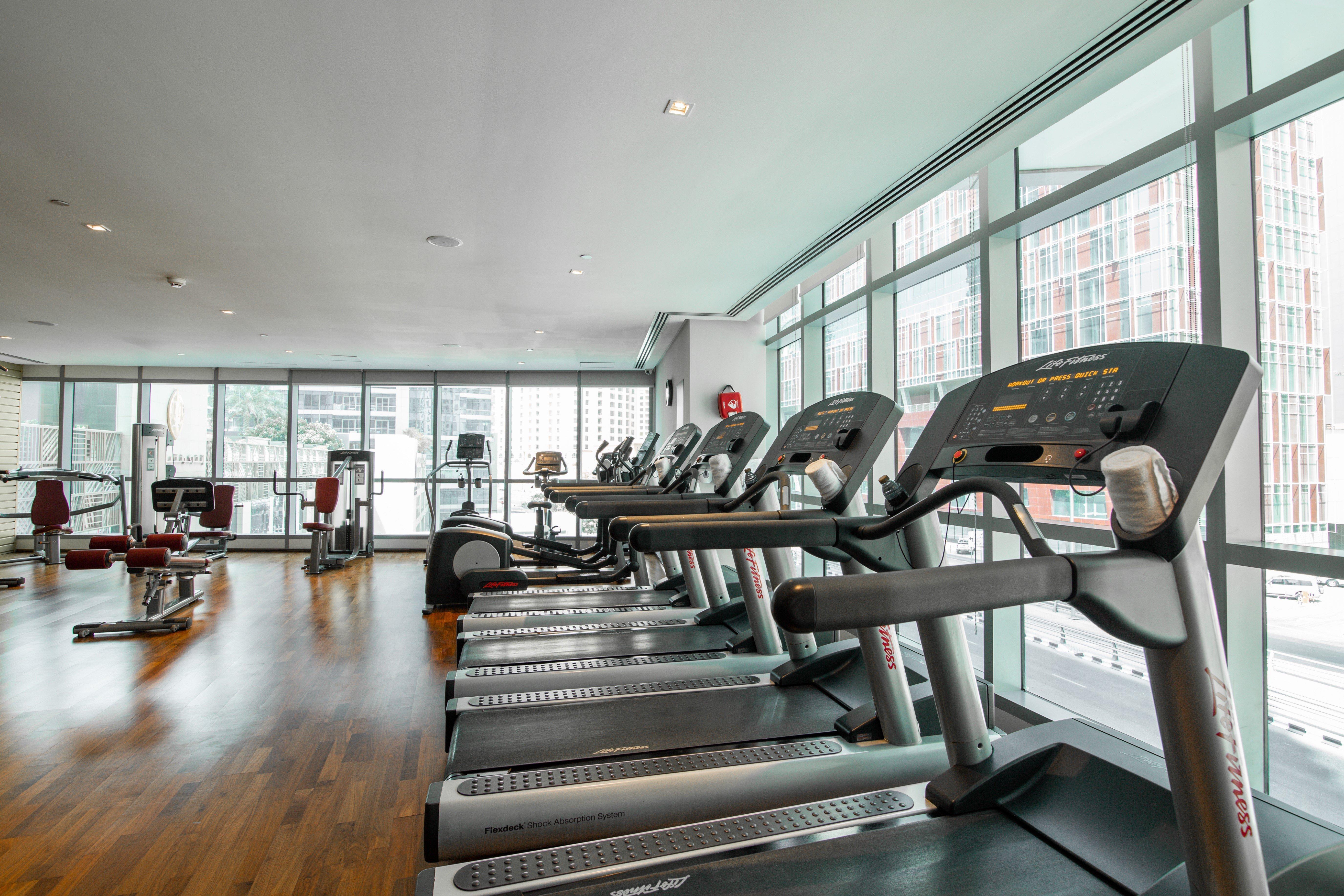 Intercontinental Dubai Marina By Ihg Hotel Exterior photo A row of treadmills