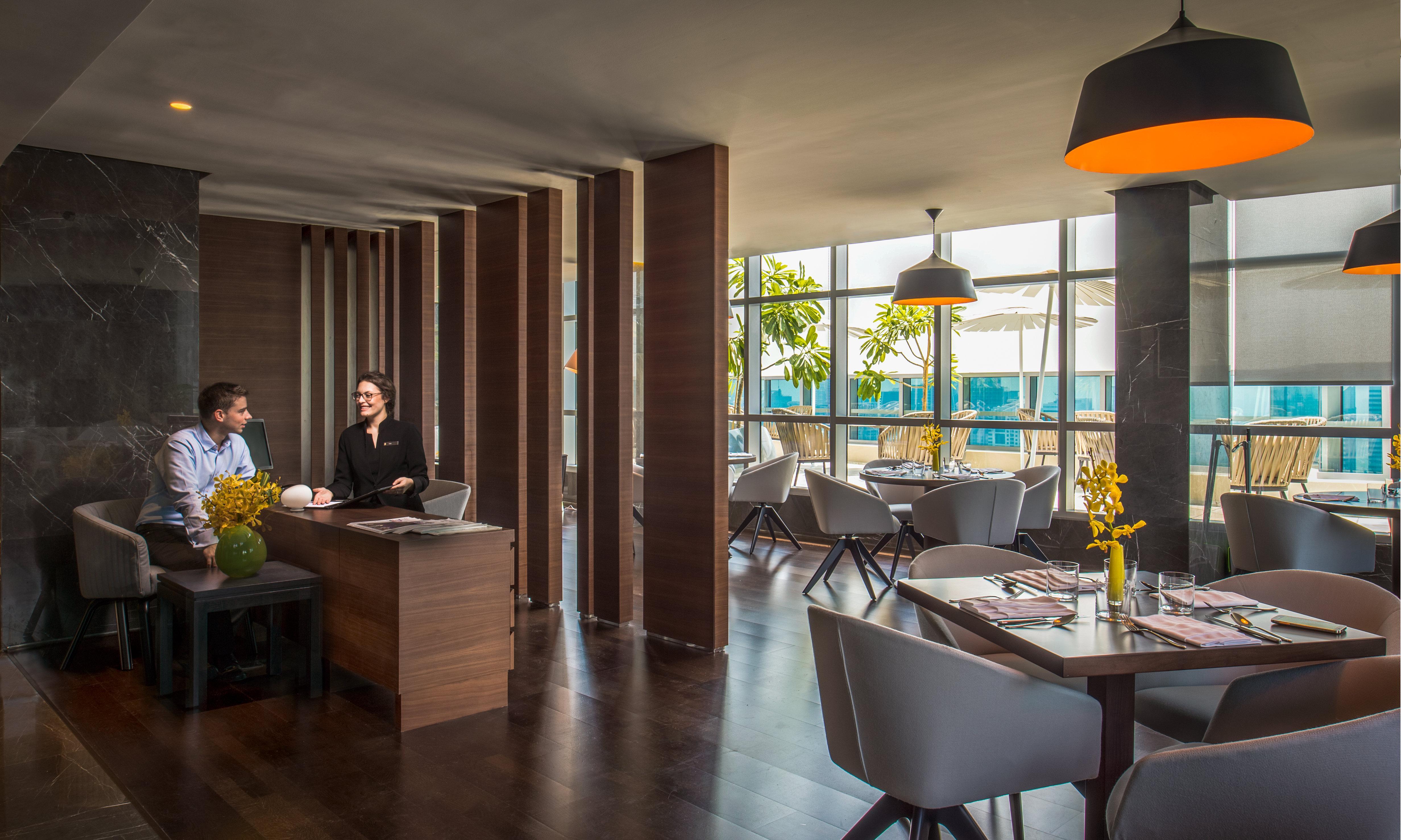Intercontinental Dubai Marina By Ihg Hotel Exterior photo The lounge at the airport