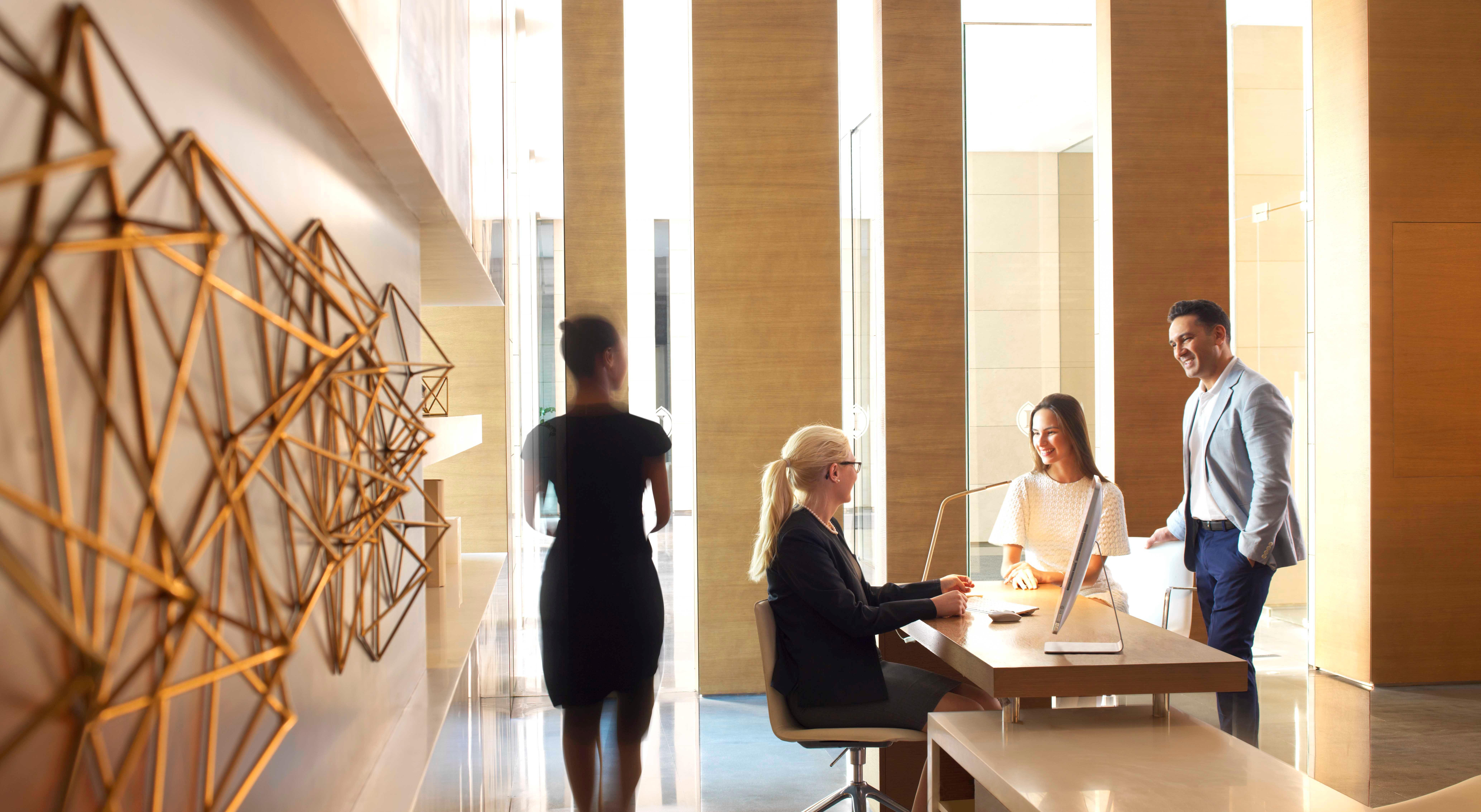 Intercontinental Dubai Marina By Ihg Hotel Exterior photo The Concourse